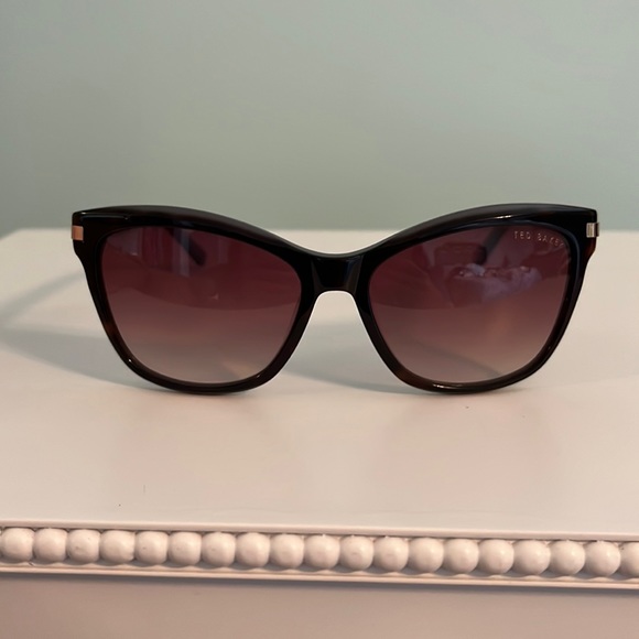 Ted Baker London Cat Eye Sunglasses - Picture 1 of 3